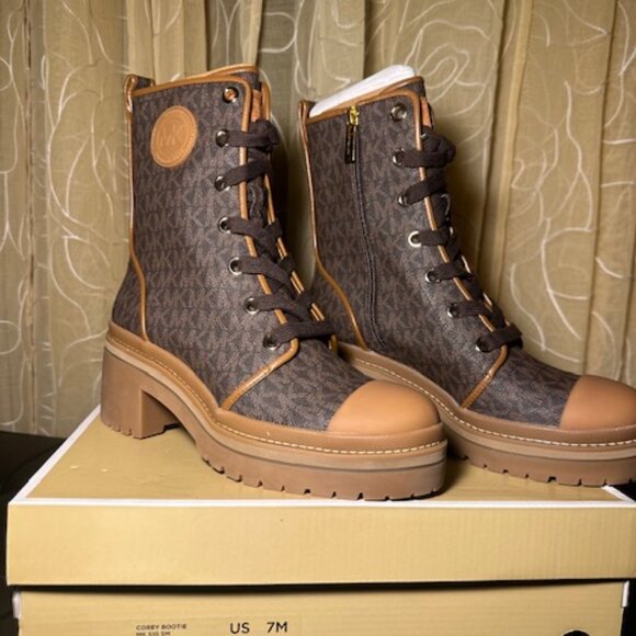 MK LOGO COMBAT BOOTS - Picture 1 of 9